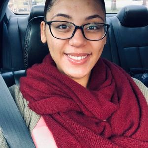 Meet your Posher, Alexis